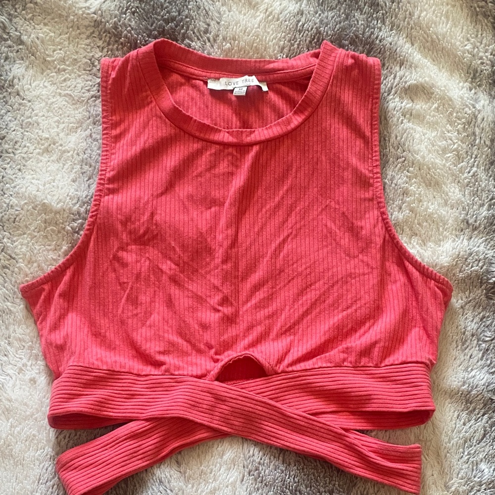 Love Tree Ribbed Cropped Tank Top in Coral Pink